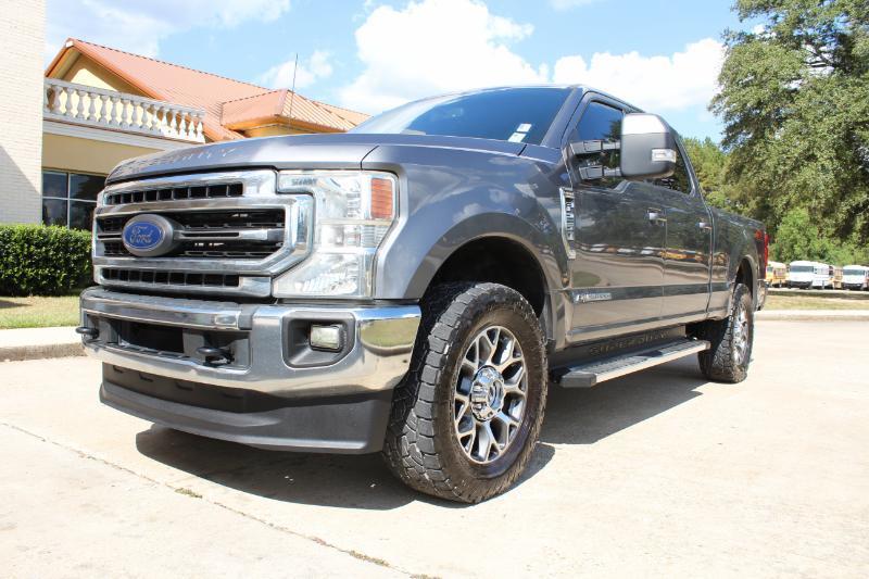 Ford F-250 SD Lariat Crew Cab 4WD 2022