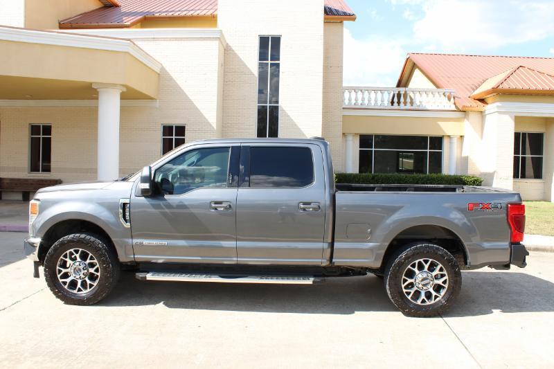 Ford F-250 SD Lariat Crew Cab 4WD 2022