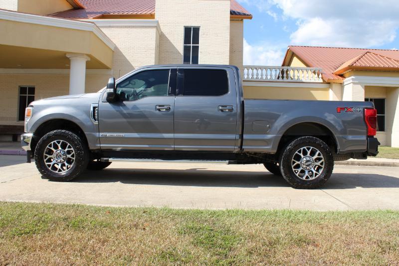 Ford F-250 SD Lariat Crew Cab 4WD 2022