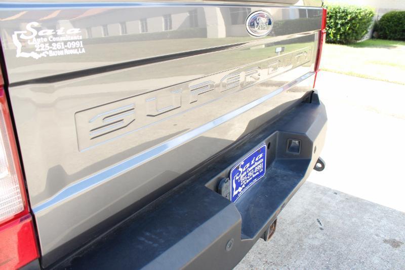 Ford F-250 SD Lariat Crew Cab 4WD 2022