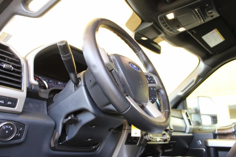 Ford F-250 SD Lariat Crew Cab 4WD 2022
