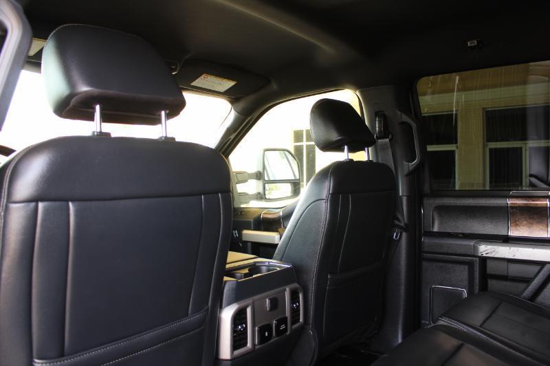 Ford F-250 SD Lariat Crew Cab 4WD 2022
