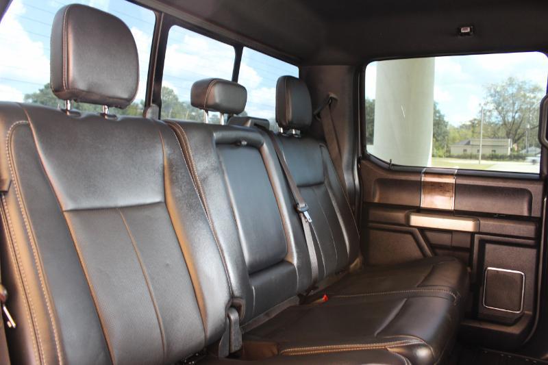 Ford F-250 SD Lariat Crew Cab 4WD 2022