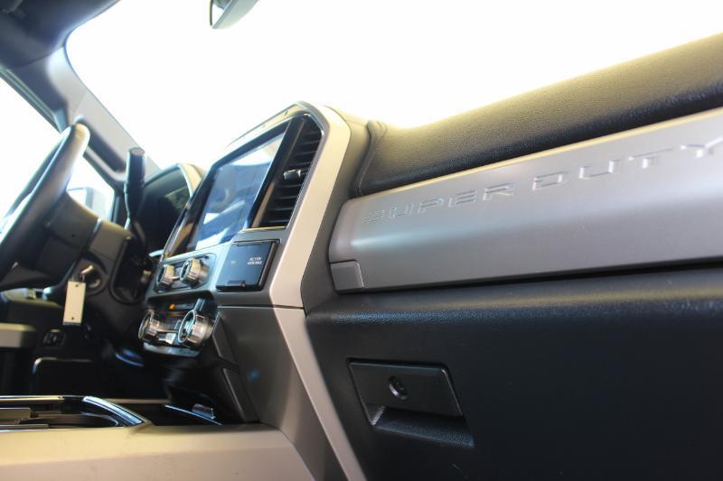 Ford F-250 SD Lariat Crew Cab 4WD 2022