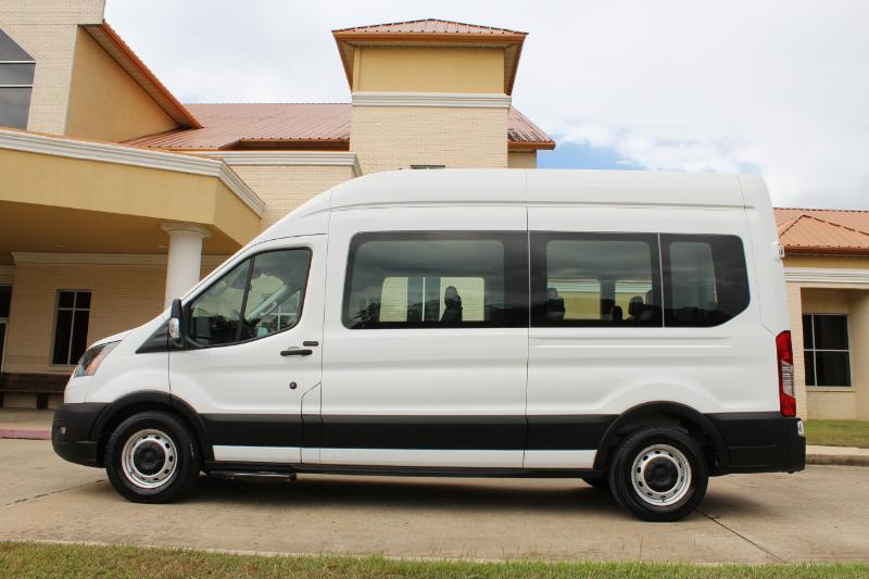 Ford Transit 350 Wagon High Roof XL w/Sliding Pass. 148-in. WB 2021