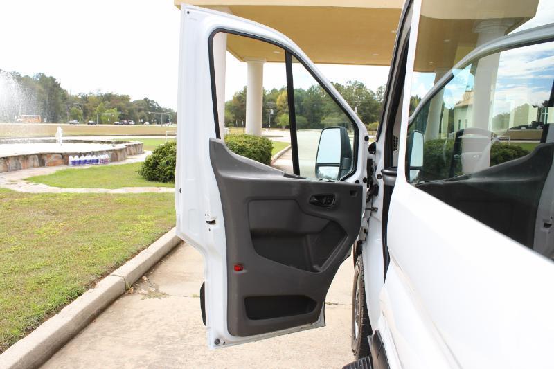 Ford Transit 350 Wagon High Roof XL w/Sliding Pass. 148-in. WB 2021