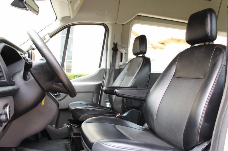 Ford Transit 350 Wagon High Roof XL w/Sliding Pass. 148-in. WB 2021