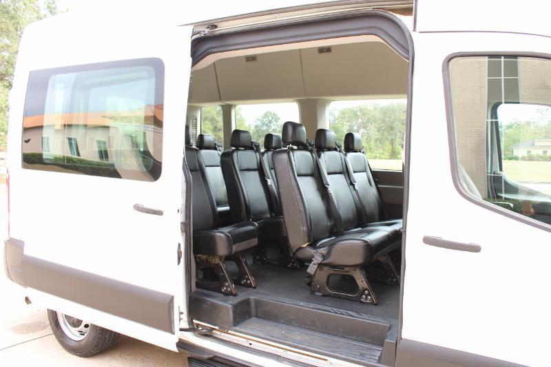 Ford Transit 350 Wagon High Roof XL w/Sliding Pass. 148-in. WB 2021