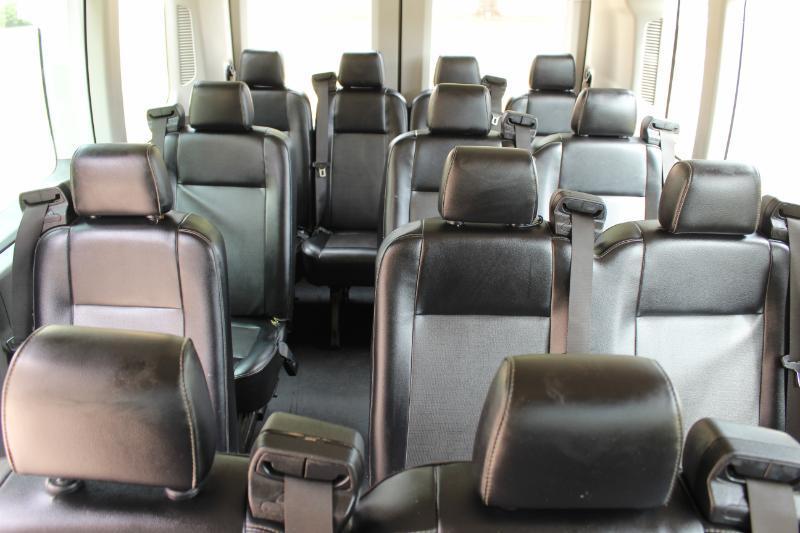 Ford Transit 350 Wagon High Roof XL w/Sliding Pass. 148-in. WB 2021