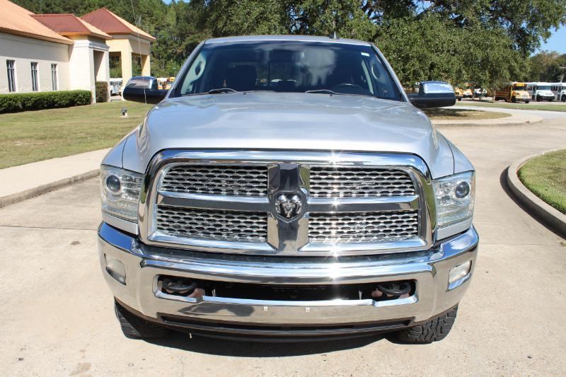 RAM 2500 Laramie Crew Cab SWB 4WD 2015