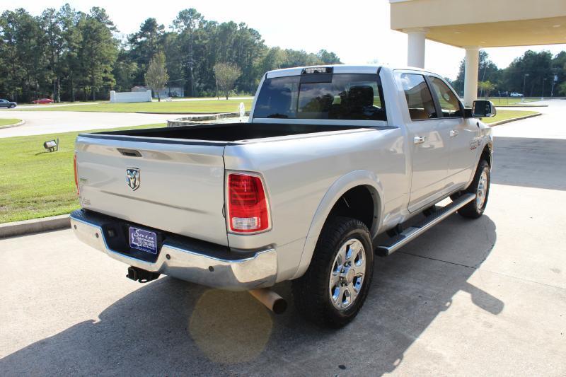 RAM 2500 Laramie Crew Cab SWB 4WD 2015