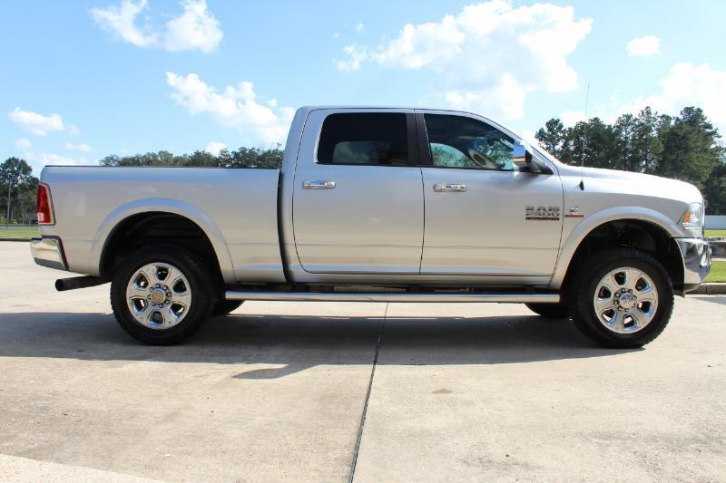 RAM 2500 Laramie Crew Cab SWB 4WD 2015
