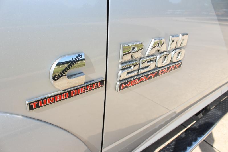 RAM 2500 Laramie Crew Cab SWB 4WD 2015