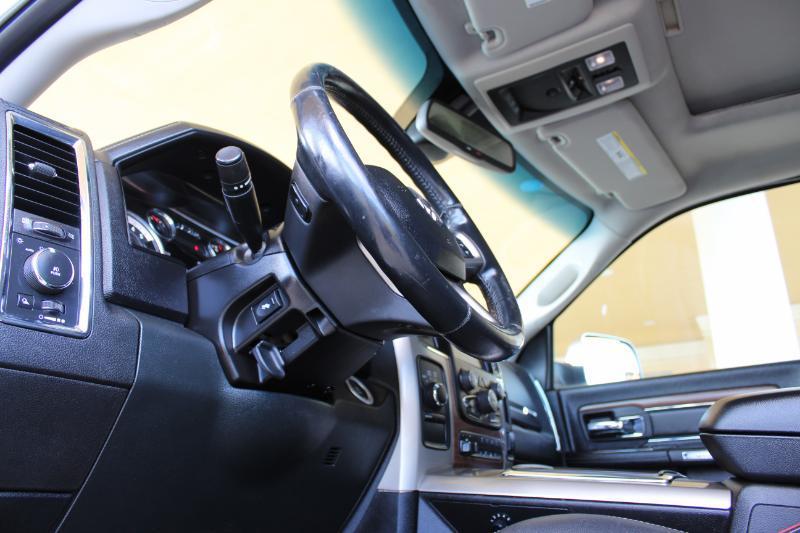 RAM 2500 Laramie Crew Cab SWB 4WD 2015