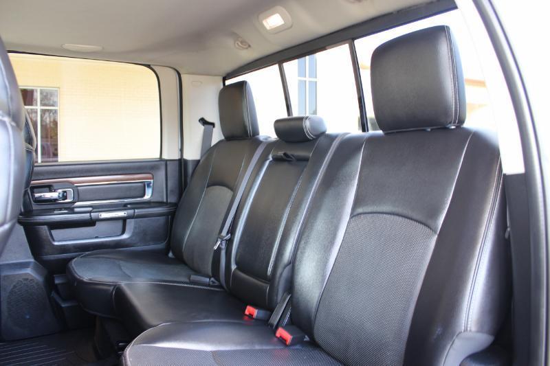 RAM 2500 Laramie Crew Cab SWB 4WD 2015