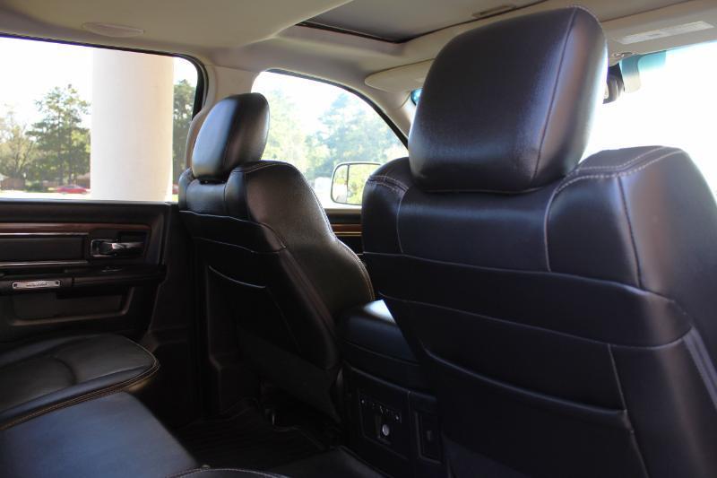 RAM 2500 Laramie Crew Cab SWB 4WD 2015