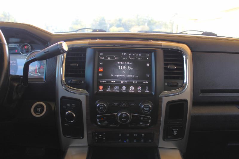 RAM 2500 Laramie Crew Cab SWB 4WD 2015