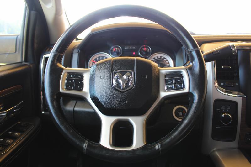 RAM 2500 Laramie Crew Cab SWB 4WD 2015