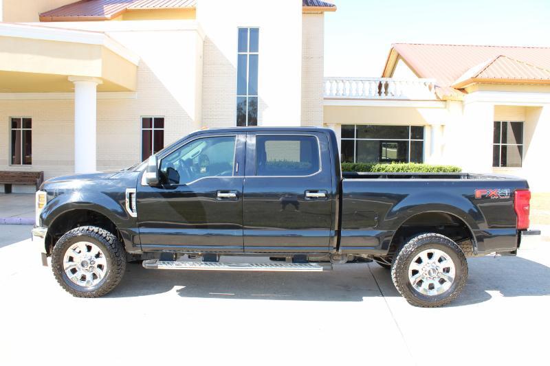 Ford F-250 SD Lariat Crew Cab 4WD 2018