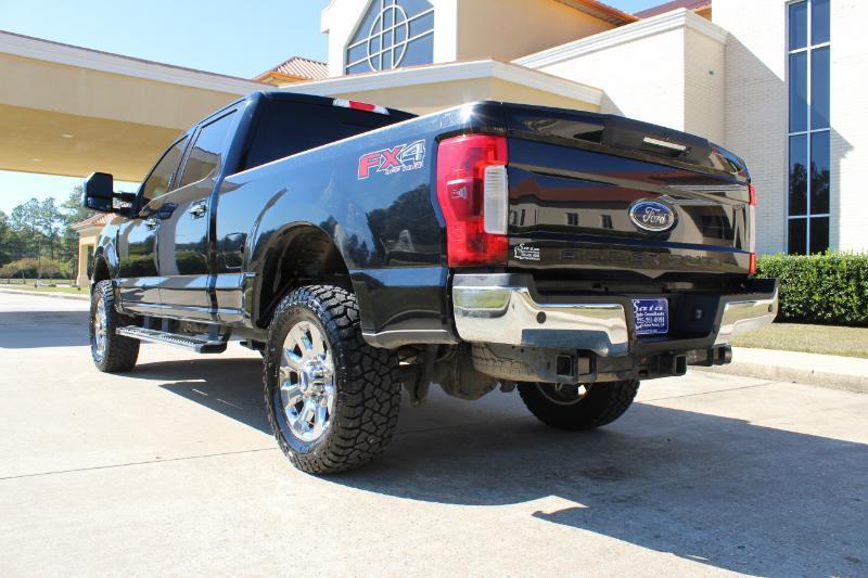 Ford F-250 SD Lariat Crew Cab 4WD 2018