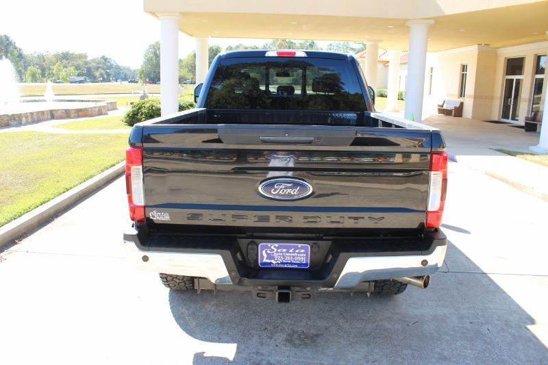 Ford F-250 SD Lariat Crew Cab 4WD 2018
