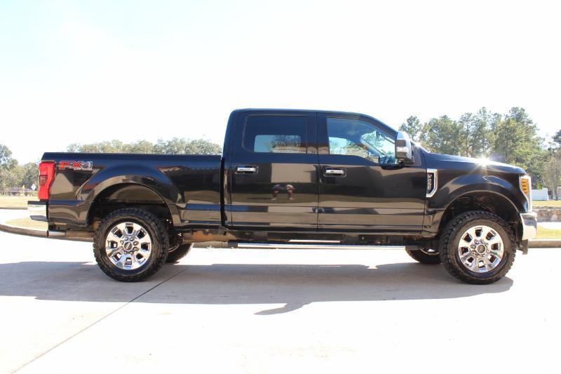Ford F-250 SD Lariat Crew Cab 4WD 2018