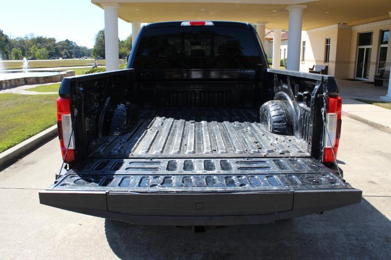 Ford F-250 SD Lariat Crew Cab 4WD 2018
