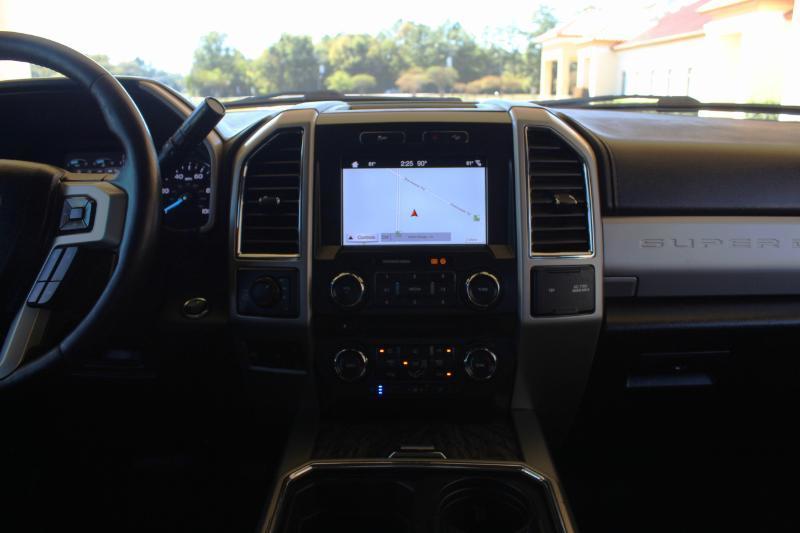Ford F-250 SD Lariat Crew Cab 4WD 2018
