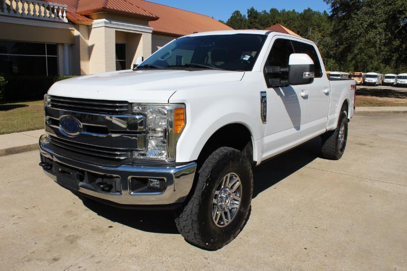 Ford F-250 SD Lariat Crew Cab 4WD 2017