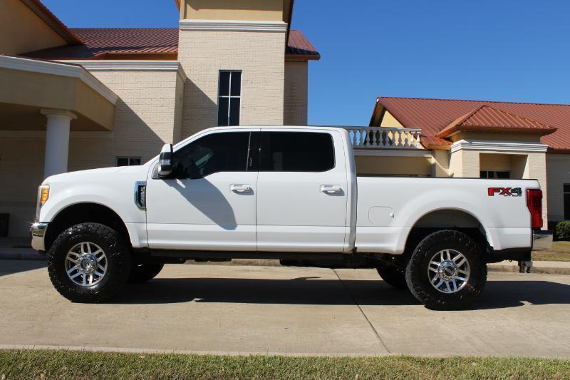 Ford F-250 SD Lariat Crew Cab 4WD 2017