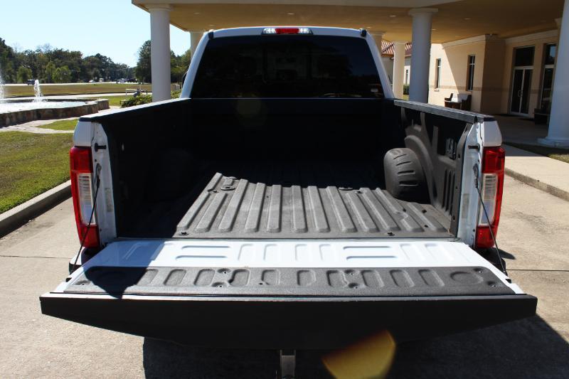 Ford F-250 SD Lariat Crew Cab 4WD 2017