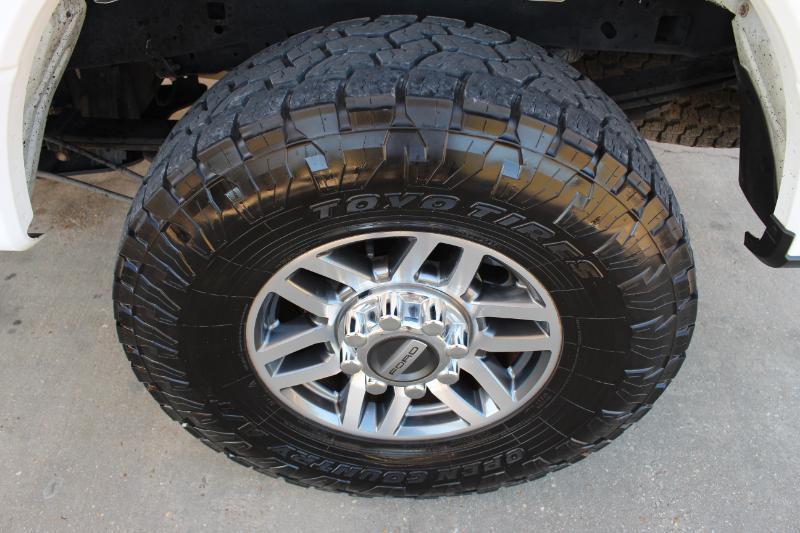 Ford F-250 SD Lariat Crew Cab 4WD 2017