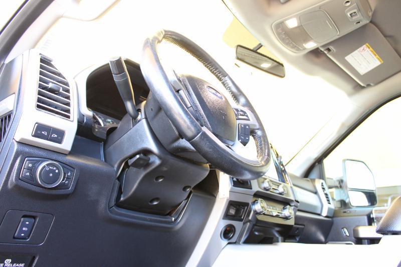 Ford F-250 SD Lariat Crew Cab 4WD 2017