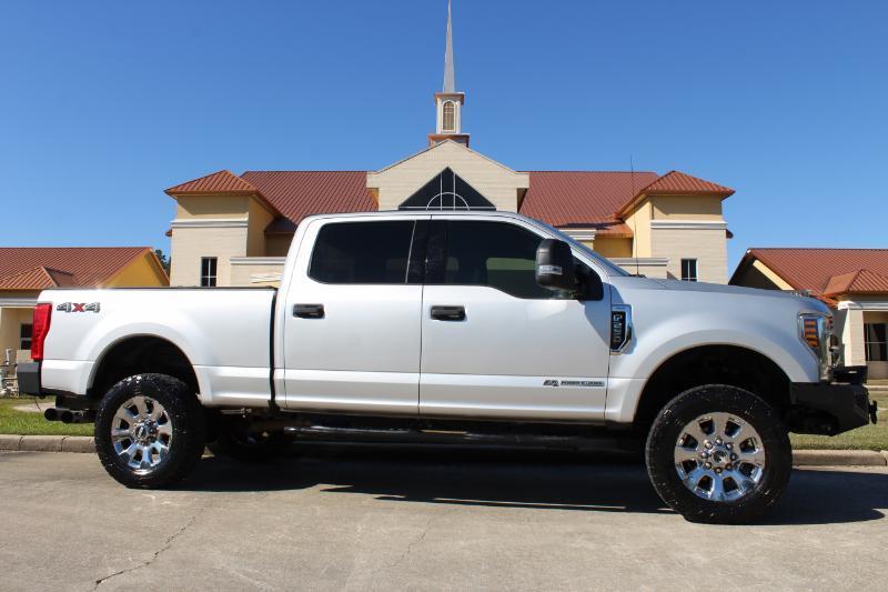 Ford F-250 SD XLT Crew Cab 4WD 2019