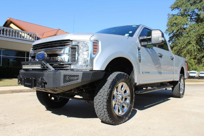 Ford F-250 SD XLT Crew Cab 4WD 2019