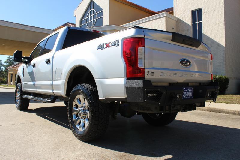 Ford F-250 SD XLT Crew Cab 4WD 2019