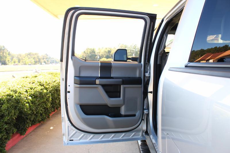 Ford F-250 SD XLT Crew Cab 4WD 2019