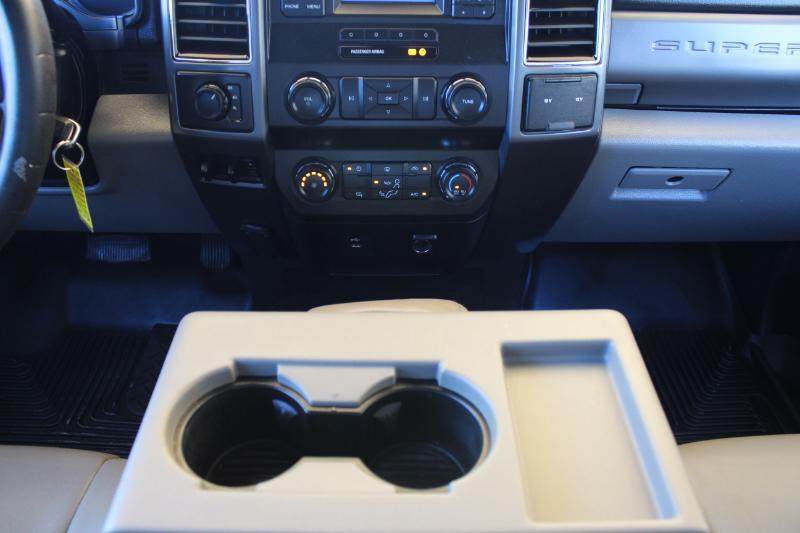 Ford F-250 SD XLT Crew Cab 4WD 2019