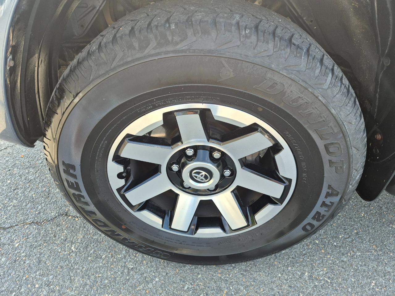 Toyota 4Runner Sport Edition V8 4WD 2005