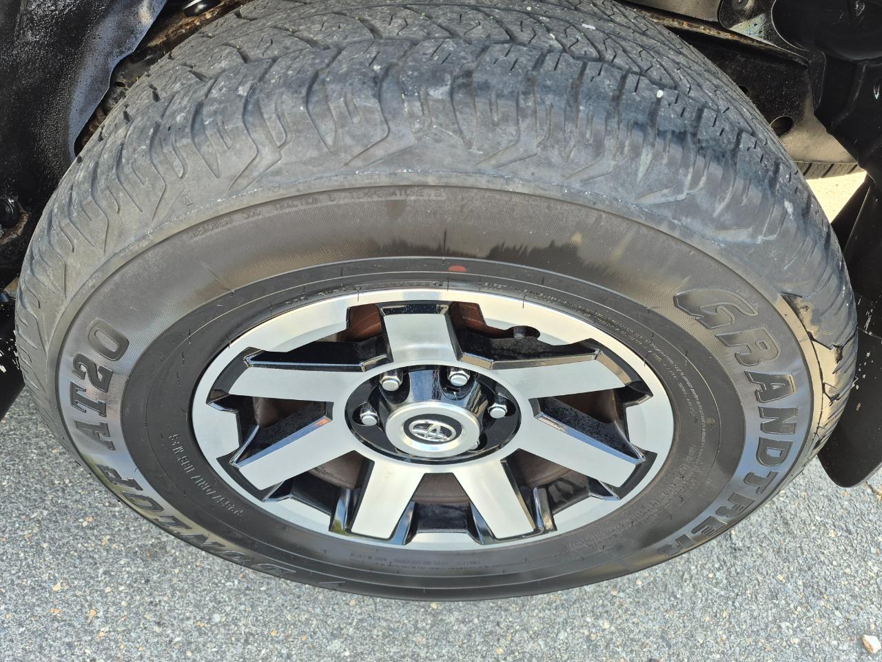 Toyota 4Runner Sport Edition V8 4WD 2005