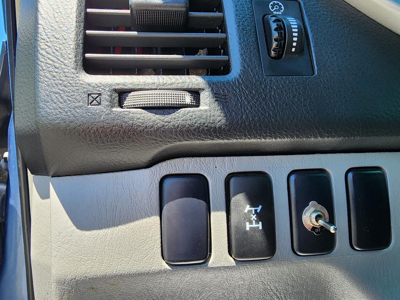 Toyota 4Runner SR5 4D SUV 4X4 V8 2005