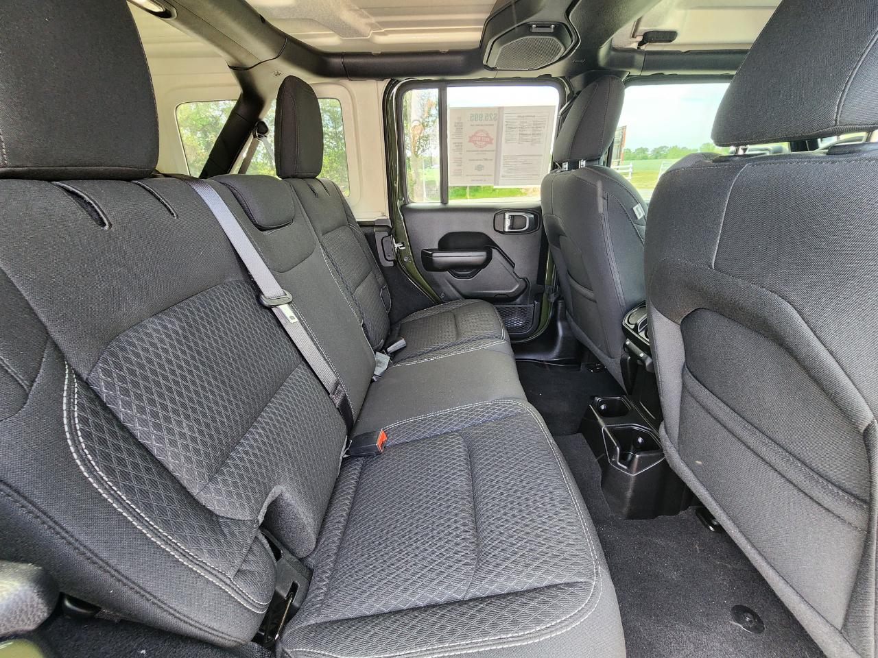 Jeep Wrangler Unlimited Sport 2021