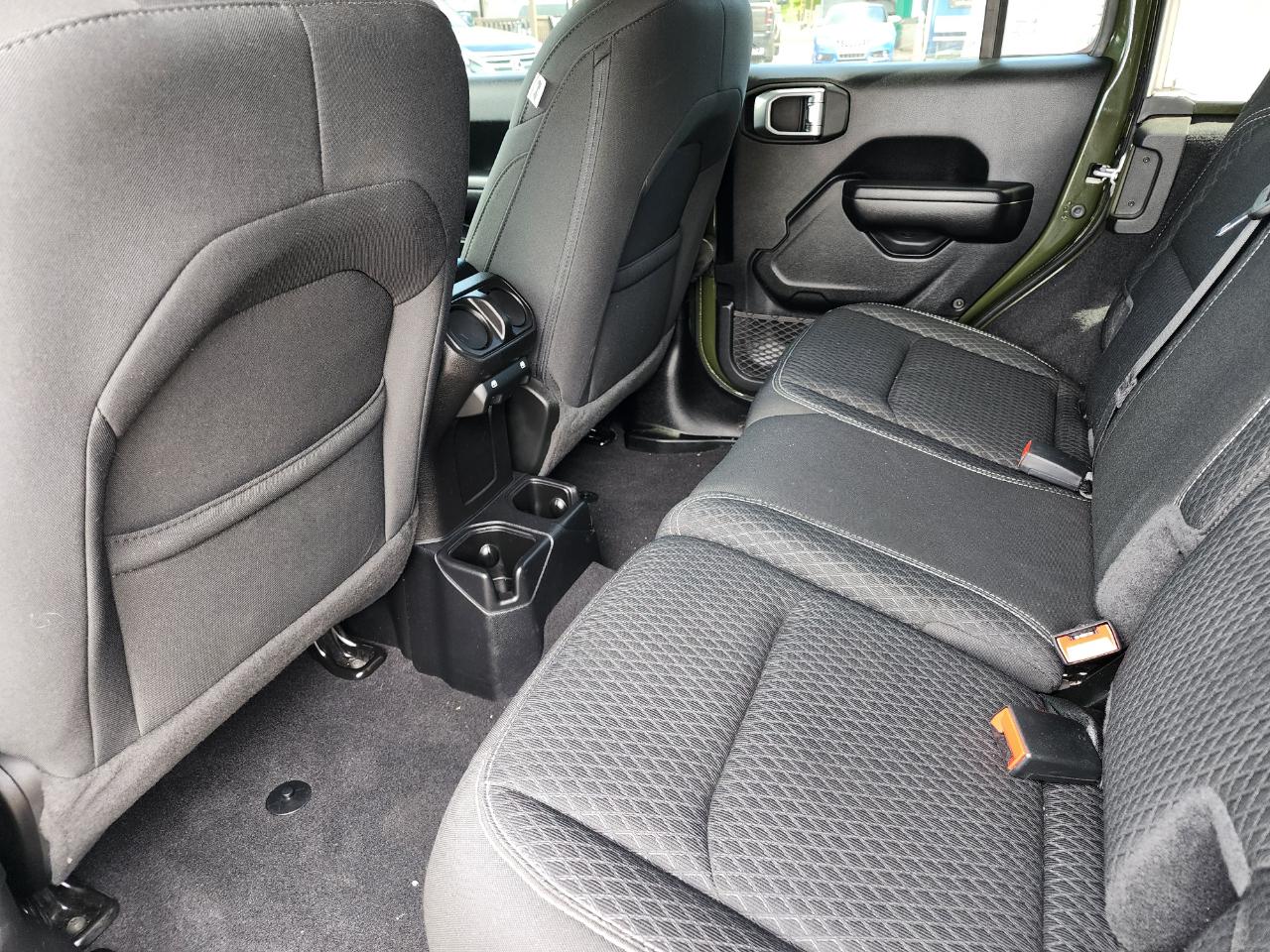 Jeep Wrangler Unlimited Sport 2021