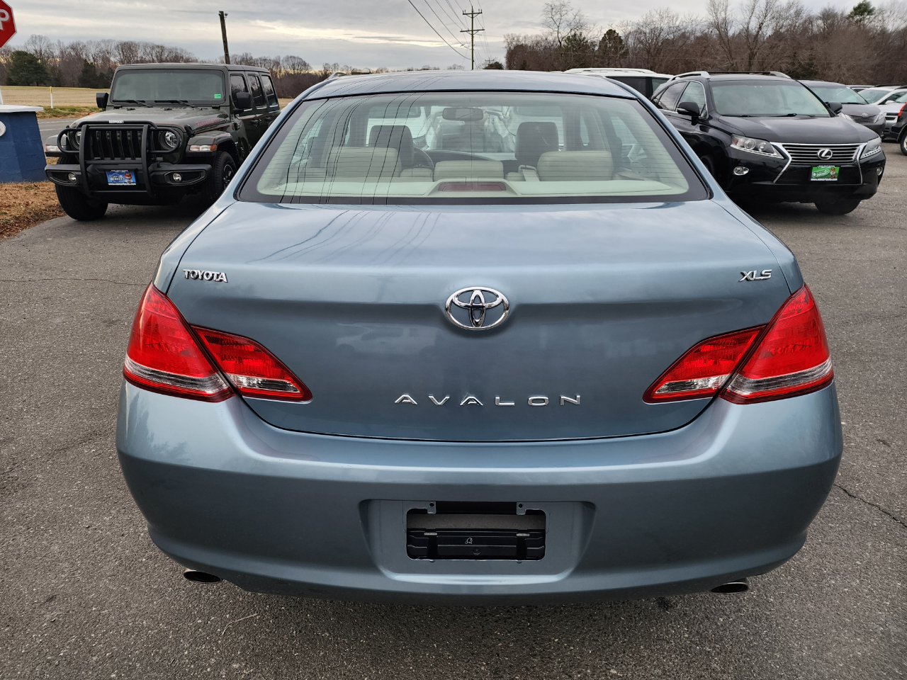 Toyota Avalon XLS 4D Sedan 2007