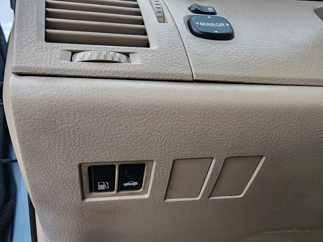 Toyota Avalon XLS 4D Sedan 2007