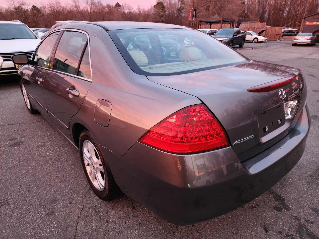 Honda Accord EX-L Sedan AT with Navigation and XM Radio 2006
