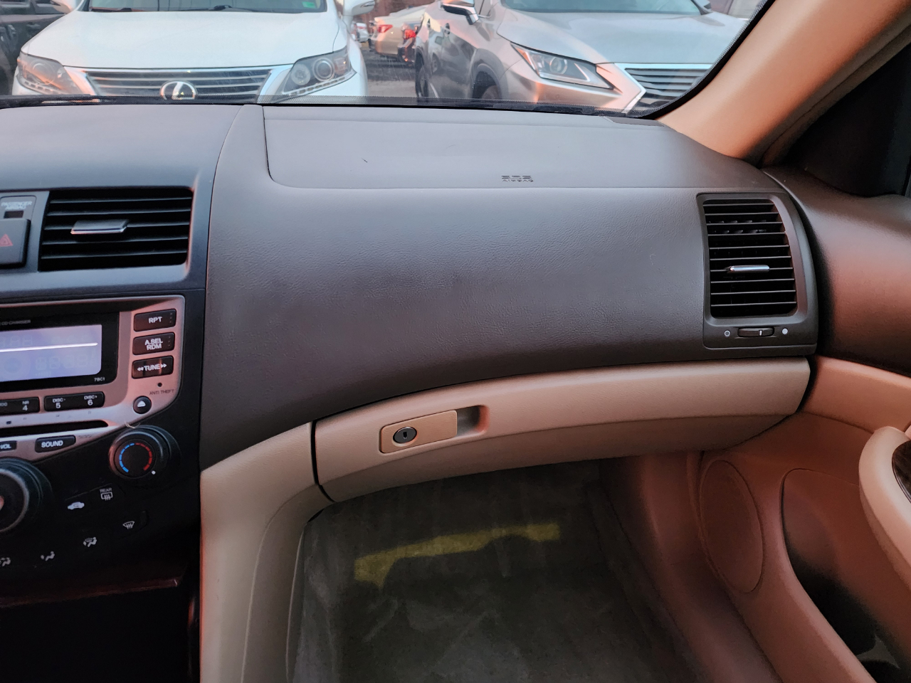 Honda Accord EX-L Sedan AT with Navigation and XM Radio 2006