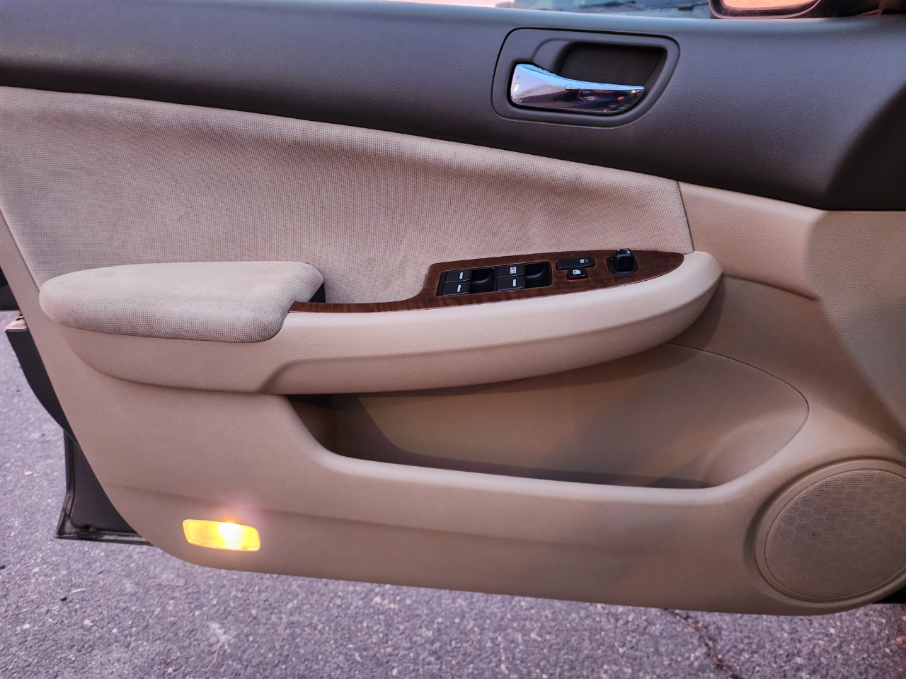 Honda Accord EX-L Sedan AT with Navigation and XM Radio 2006