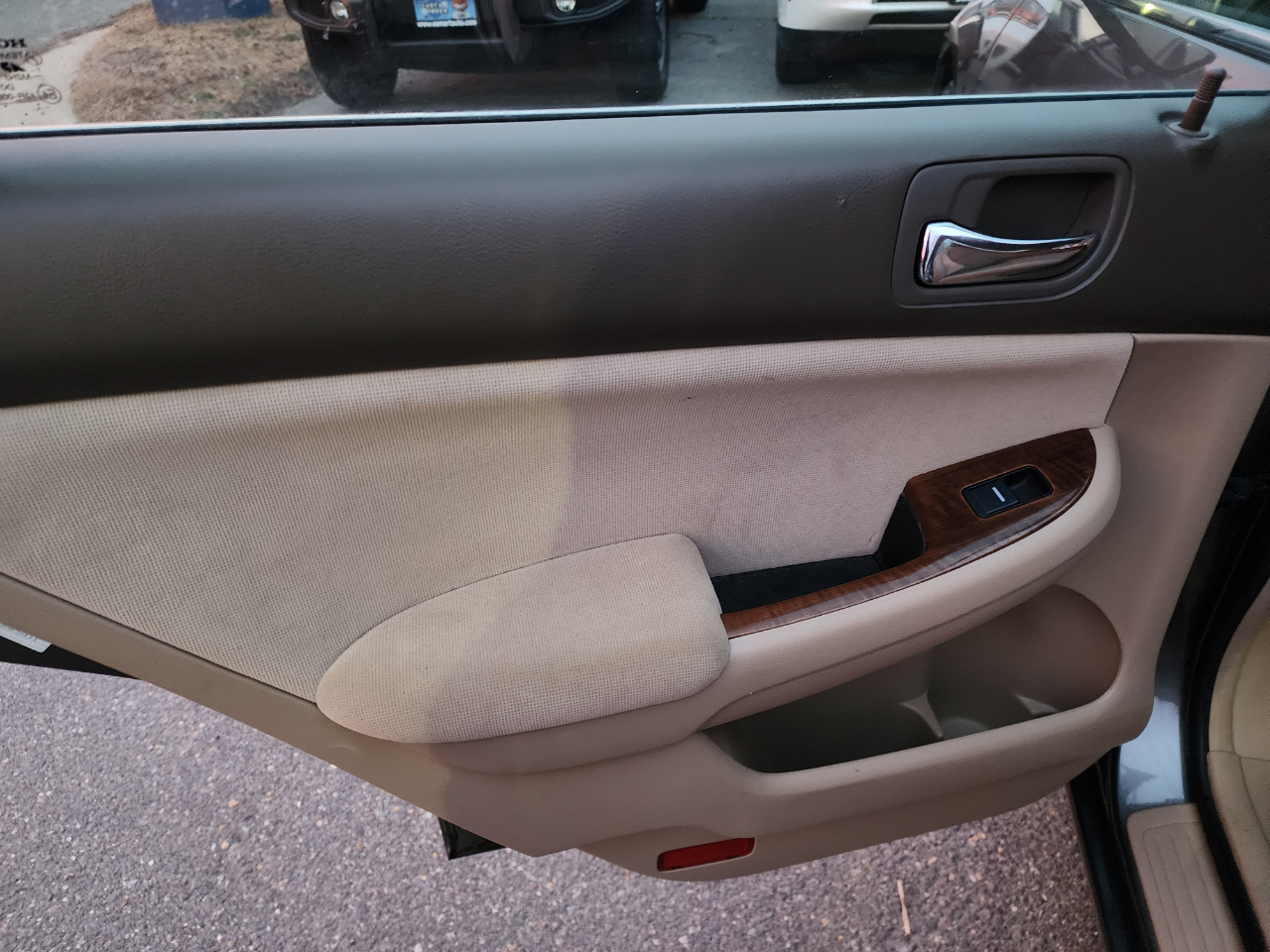 Honda Accord EX-L Sedan AT with Navigation and XM Radio 2006