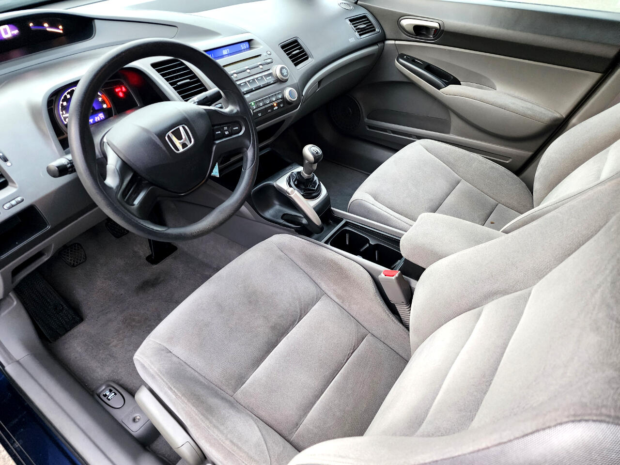 Honda Civic LX Sedan 5-Speed MT 2008